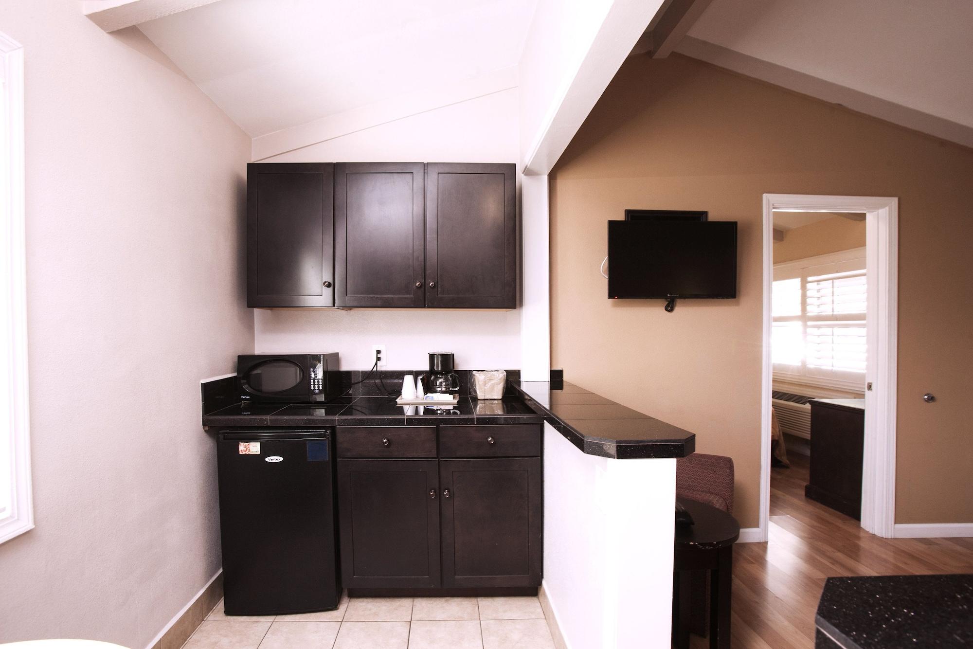 Tri-Valley Inn & Suites Pleasanton Buitenkant foto