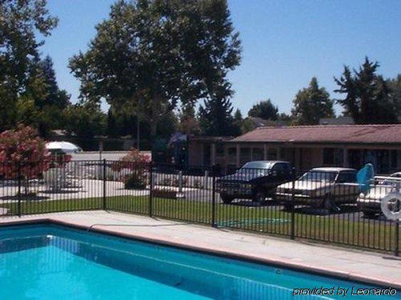 Tri-Valley Inn & Suites Pleasanton Buitenkant foto