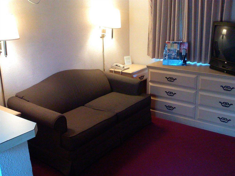 Tri-Valley Inn & Suites Pleasanton Buitenkant foto