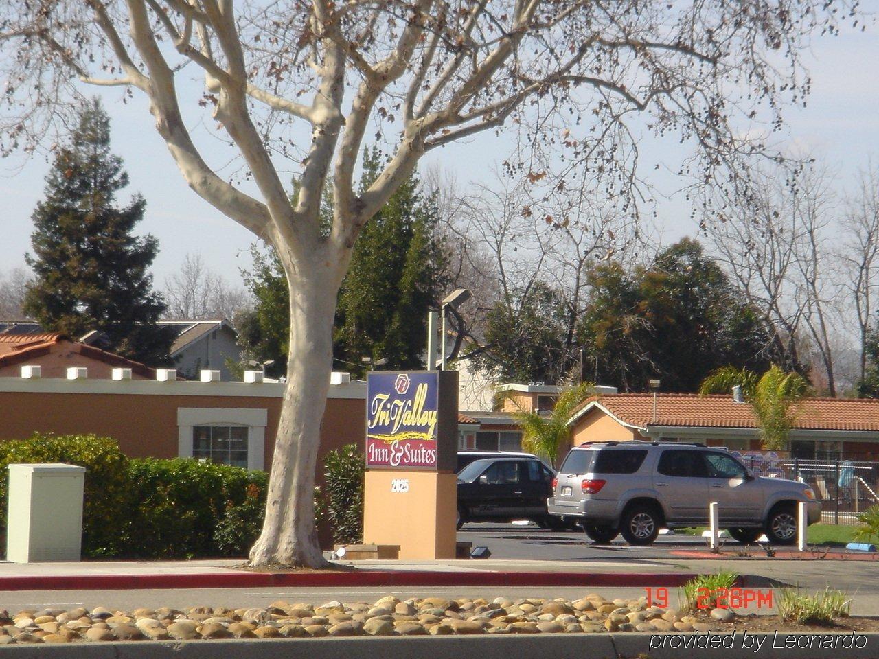 Tri-Valley Inn & Suites Pleasanton Buitenkant foto