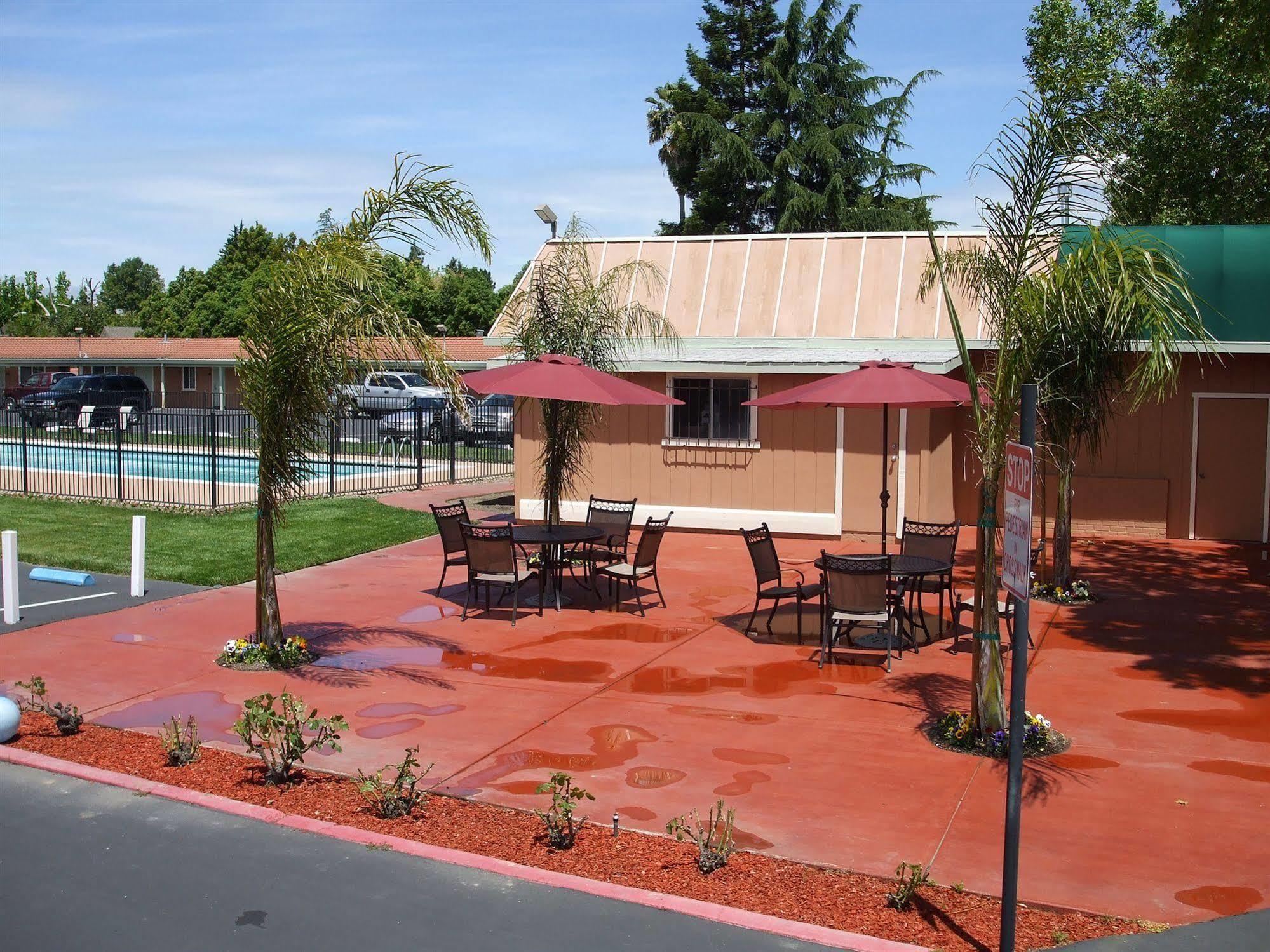 Tri-Valley Inn & Suites Pleasanton Buitenkant foto