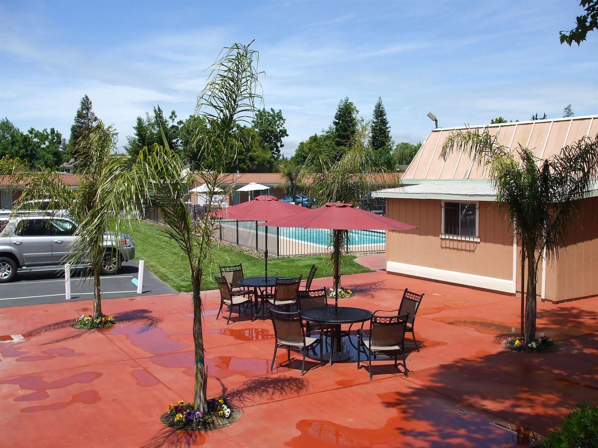 Tri-Valley Inn & Suites Pleasanton Buitenkant foto